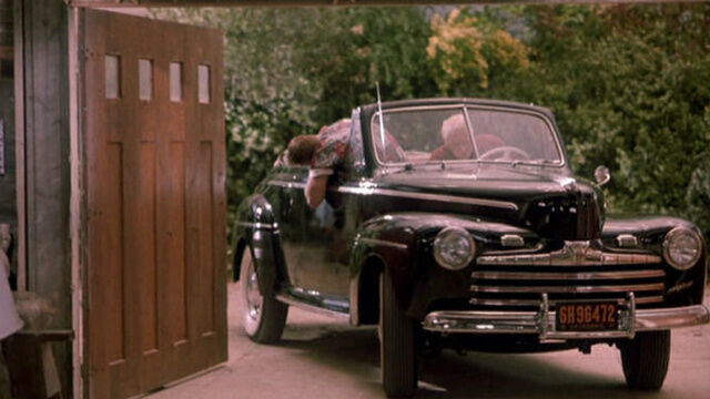 2. Ford Super De Luxe 1946