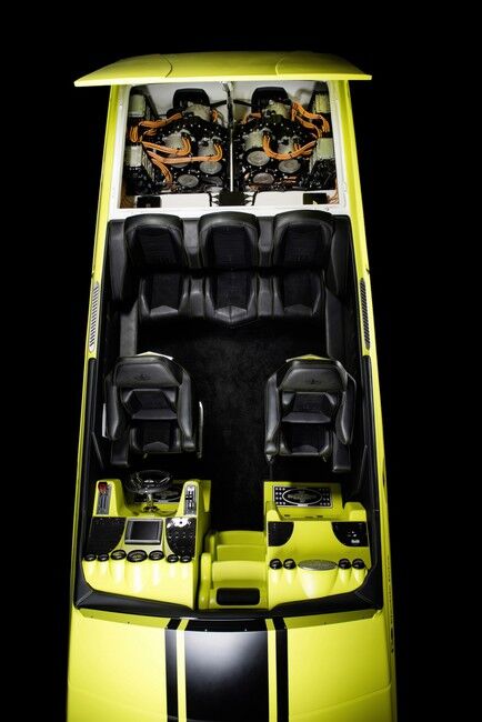 Cigarette-AMG-Electric-Drive-05