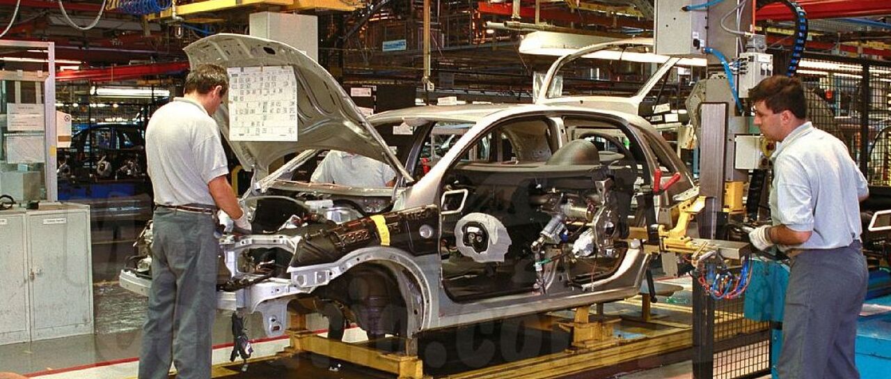 Todas las noticias de coches en un solo portal: Pruebas, fotos, vídeos, informes...