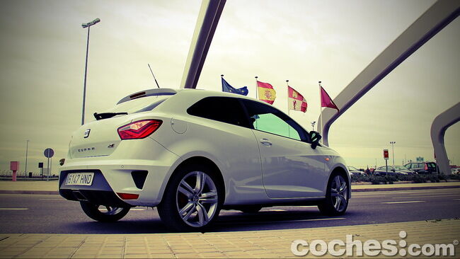 SEAT_Ibiza_SC_Cupra_11
