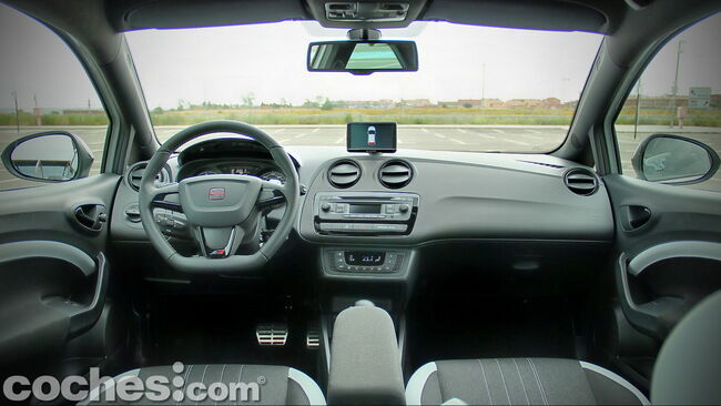 SEAT_Ibiza_SC_Cupra_14