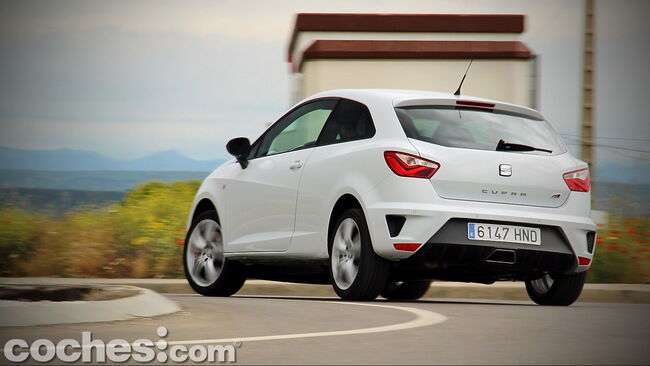 SEAT_Ibiza_SC_Cupra_25