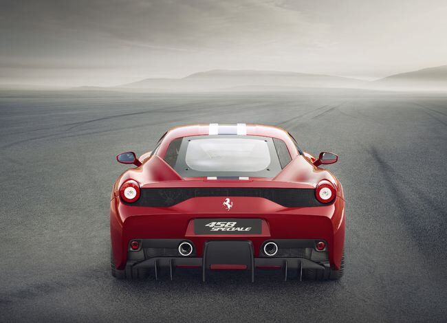 FERRARI 458 SPECIALE 3