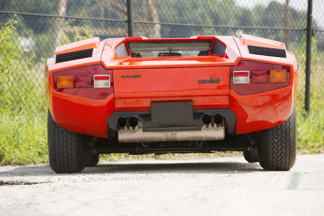 Lamborghini Countach LP400 Periscopica 1