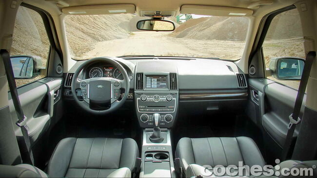 Land_Rover_Freelander_2.2_SD4_HSE_09