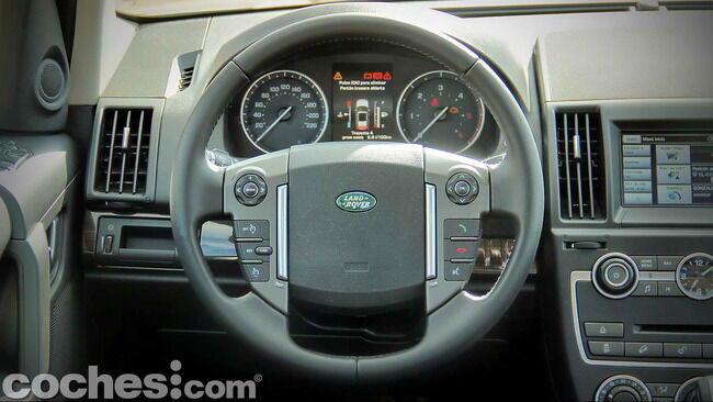 Land_Rover_Freelander_2.2_SD4_HSE_11
