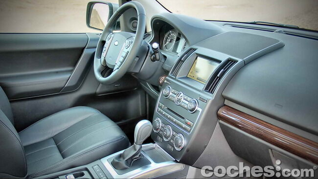 Land_Rover_Freelander_2.2_SD4_HSE_15