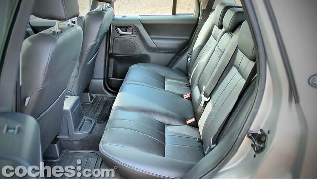 Land_Rover_Freelander_2.2_SD4_HSE_19