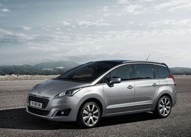 Peugeot 5008 2014 01