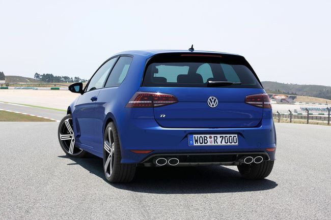 Volkswagen Golf R 2014 02