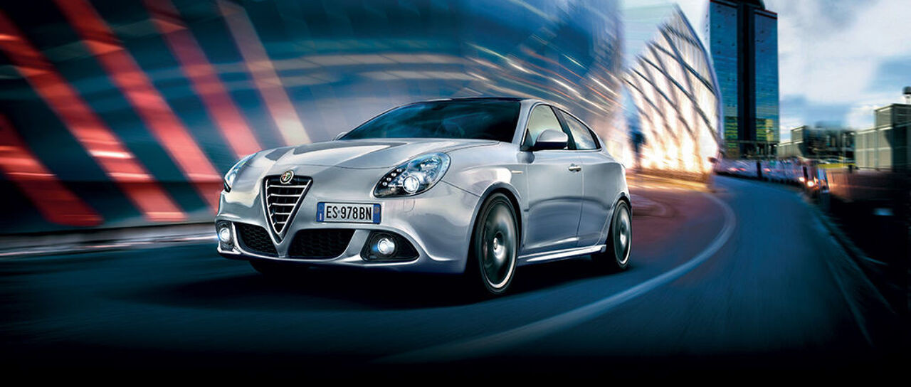 Todas las noticias de coches en un solo portal: Pruebas, fotos, vídeos, informes...