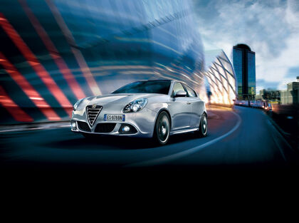 El Alfa Romeo Giulietta se actualiza por dentro y por fuera