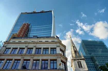 ¿Puede acabar un coche derretido por el sol?