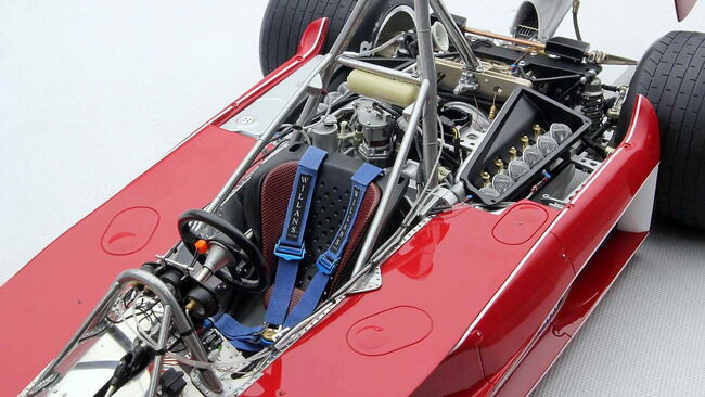 RUSH_Duelo_McLaren_Ferrari_24