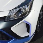 Toyota Yaris Hybrid R 2013 04 150x150