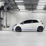Toyota Yaris Hybrid R 2013 13 150x150