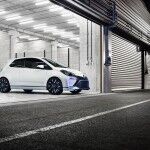 Toyota Yaris Hybrid R 2013 14 150x150