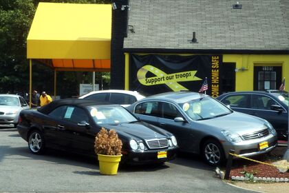 La crisis de la venta de coches se escribe con H