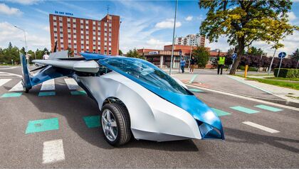 Aeromobil Roadable aircraft 2.5, el coche volador eslovaco