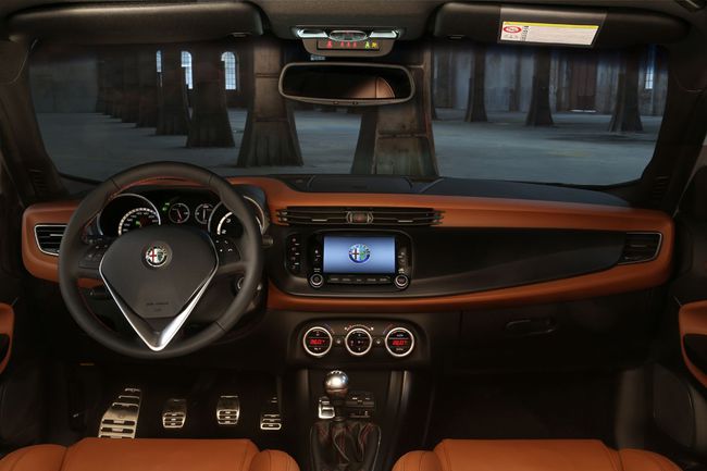 Alfa Romeo Giulietta 2014 15