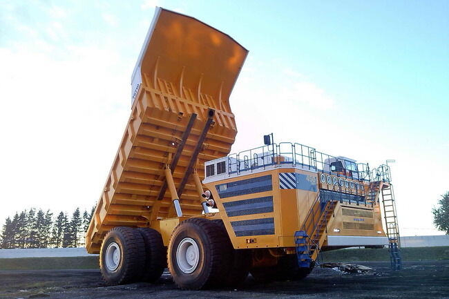 Belaz_75710_04
