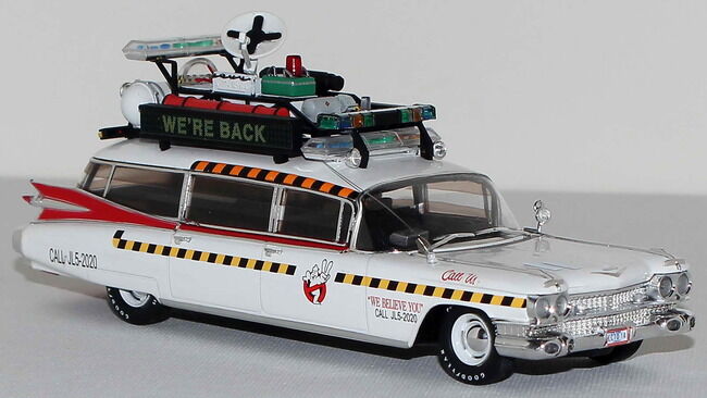 Cadillac_Ecto1a_Ghostbusters_II_12
