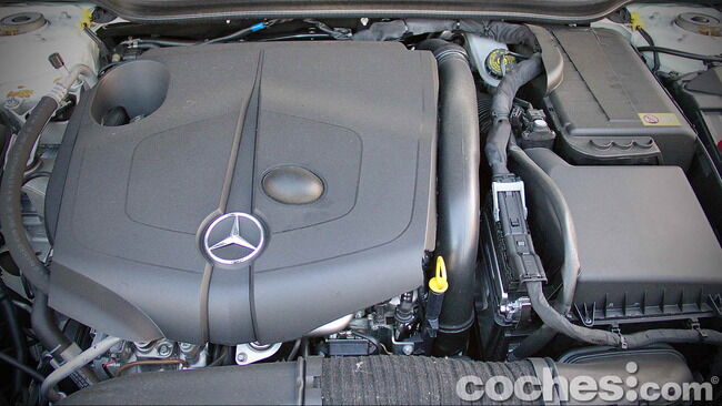 Mercedes_Benz_Clase_A_220_CDI_30