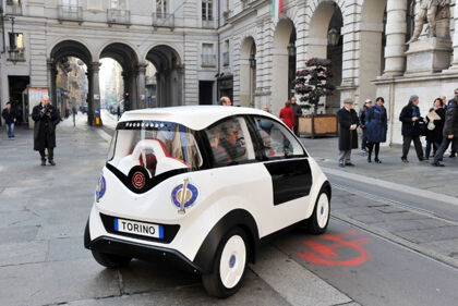 P-MOB, el coche solar europeo que ya circula