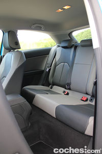 Seat Leon SC TDI 150 CV Style - interior 12