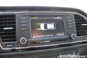 Seat Leon SC TDI 150 CV Style - interior 13