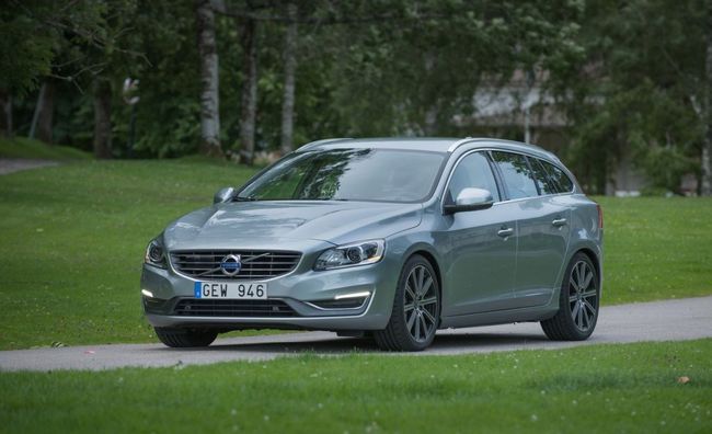 Volvo V60 2014 07 650x396