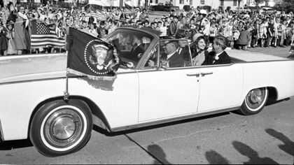 Subastadas dos limusinas presidenciales de John F. Kennedy