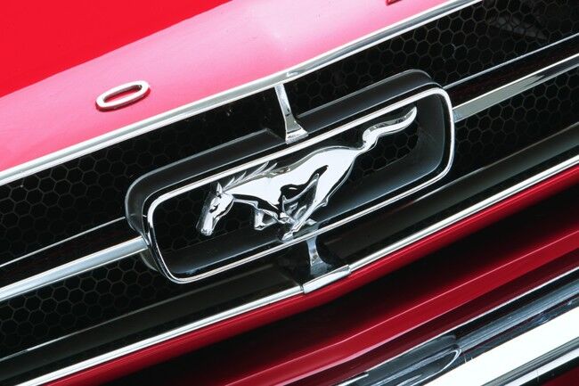 logo mustang 10