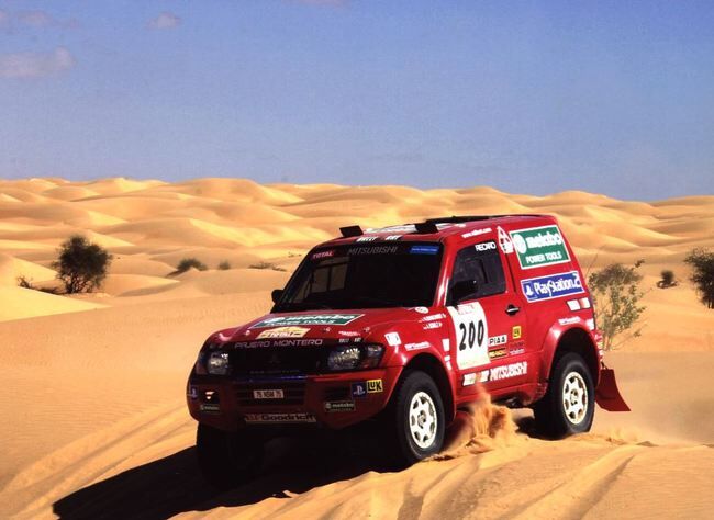 2002 Mitsubishi Pajero Montero