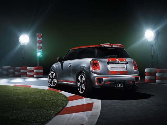 MINI John Cooper Works Concept 2014 02