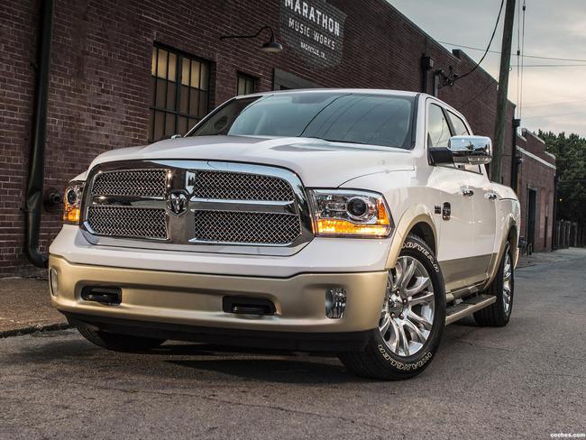 dodge_ram-1500-laramie-longhorn-2013_r10