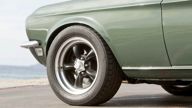 Ford_Mustang_Bullitt_06