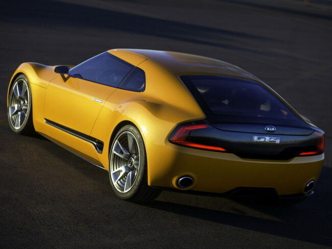 Kia GT4 Stinger 2014 03