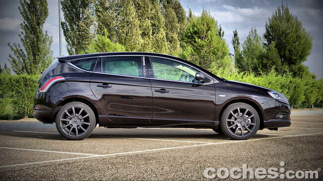 Lancia_Delta_S_MOMODESIGN_04