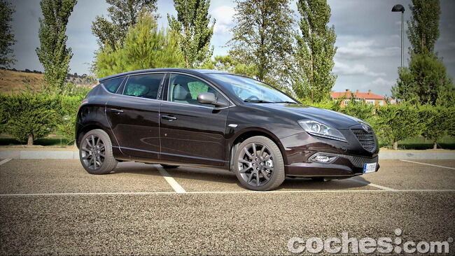 Lancia_Delta_S_MOMODESIGN_05