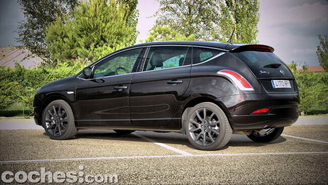 Lancia_Delta_S_MOMODESIGN_08