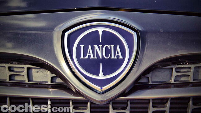 Lancia_Delta_S_MOMODESIGN_18