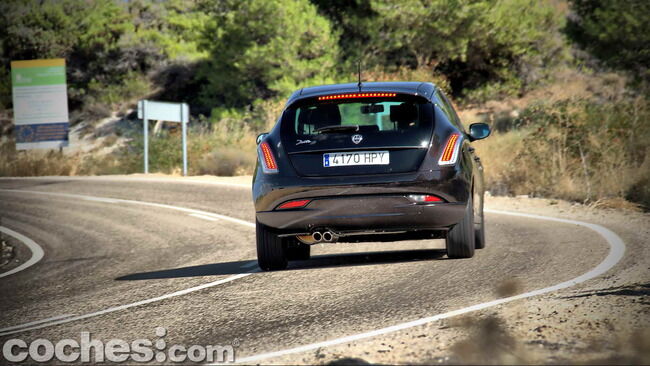 Lancia_Delta_S_MOMODESIGN_31