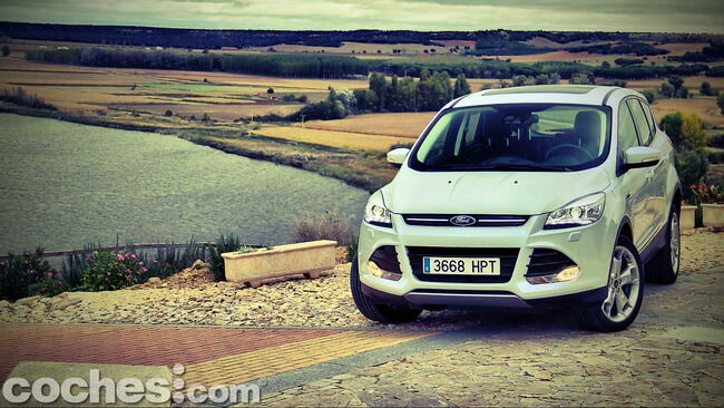 Ford_Kuga_06