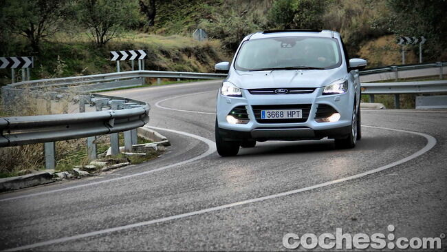 Ford_Kuga_29