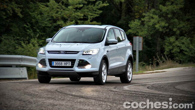 Ford_Kuga_30