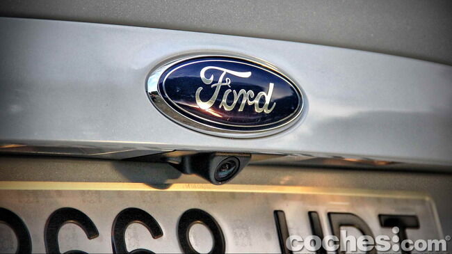 Ford_Kuga_39