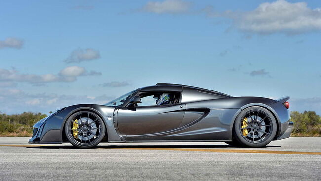 Hennessey_Venom_GT_270.4_mph_05