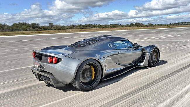 Hennessey_Venom_GT_270.4_mph_06