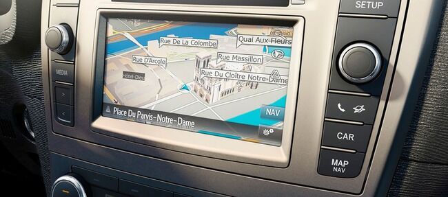 Toyota Avensis 2014 interior 2